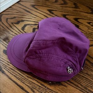 Purple Lululemon Hat women w pocket Great Looking! One size